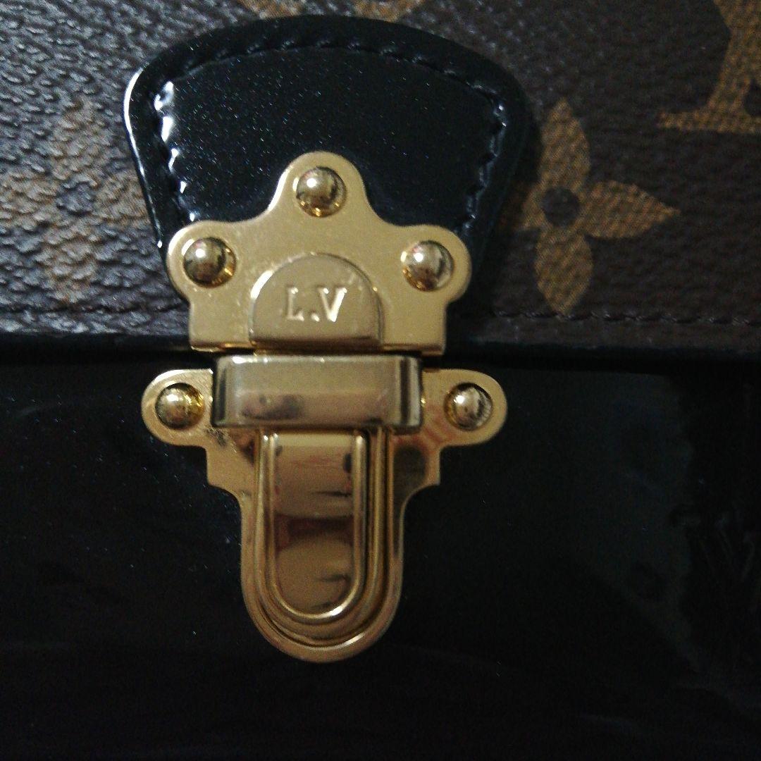 ルイヴィトン三つ折り財布。