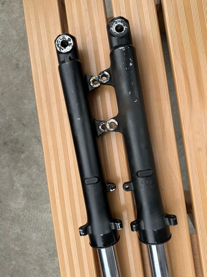 RZ250R フロントフォーク　左右　ブラック　レストア　フロント　フォーク