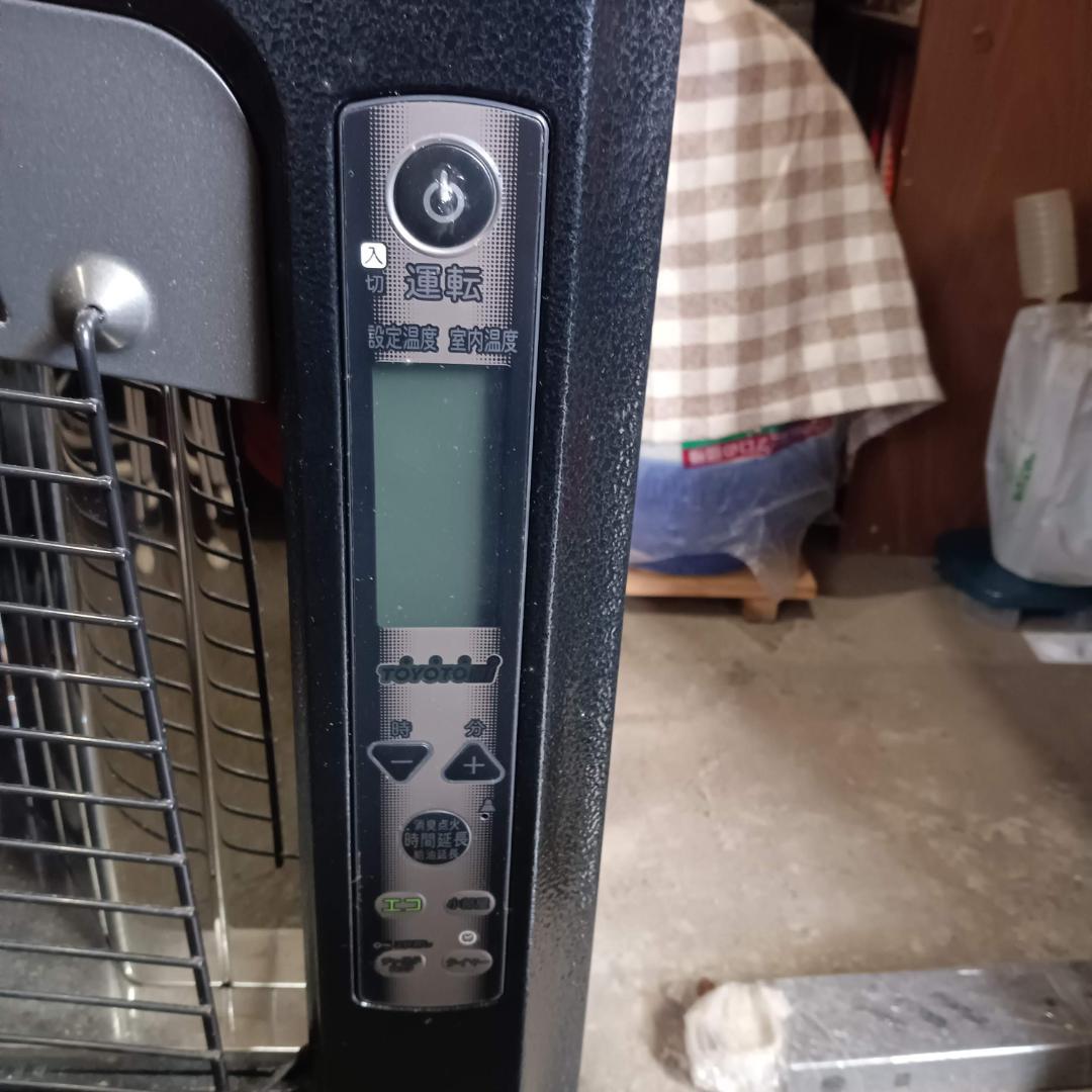 トヨトミ 石油ファンヒーターLR-680C高出力高火力ストーブ24畳　2014年