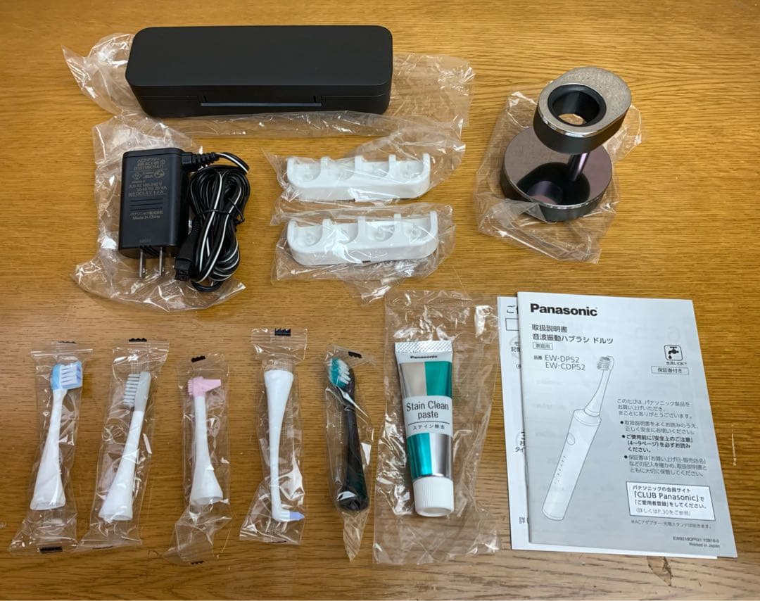 【良品】Panasonic 音波振動ハブラシ Dolts EW-DP52