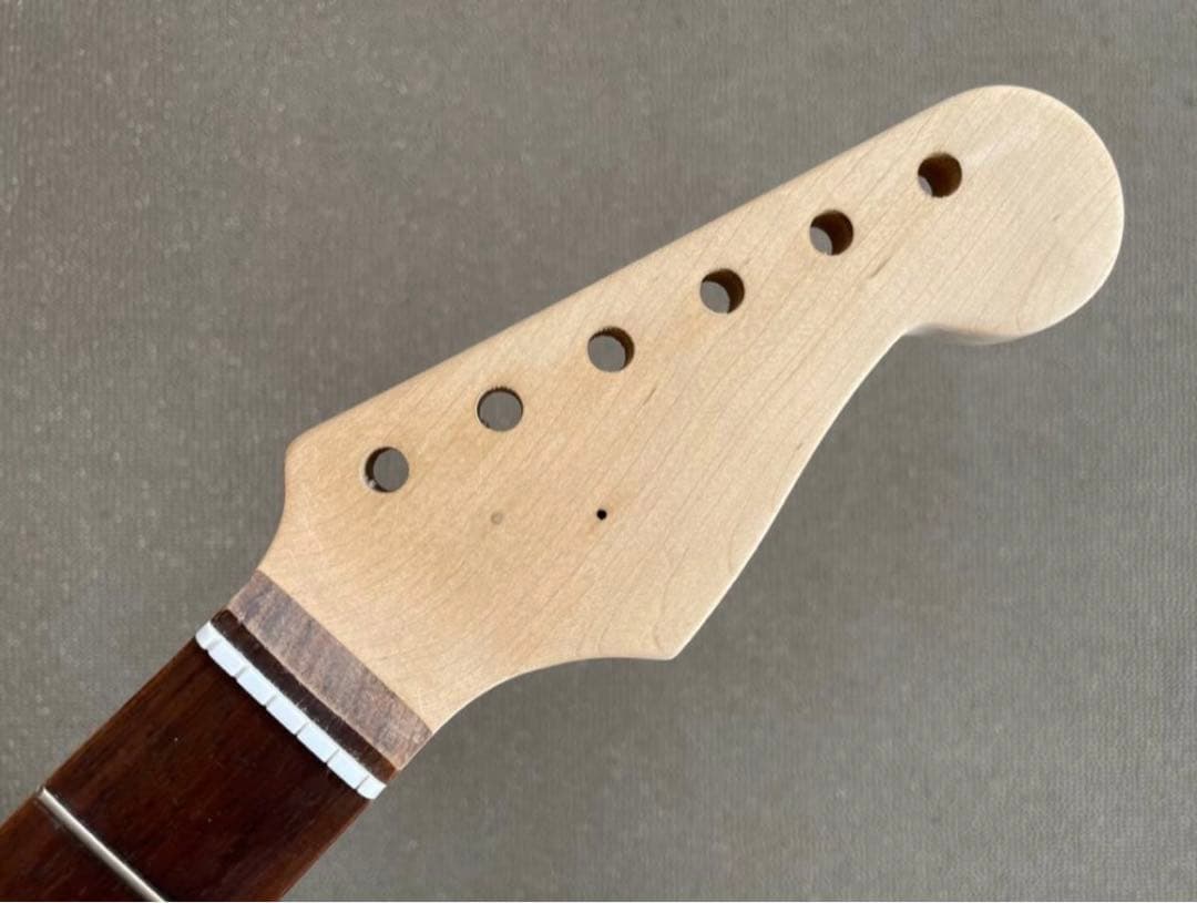 ストラトキャスタータイプ / 未塗装 21F ネック
