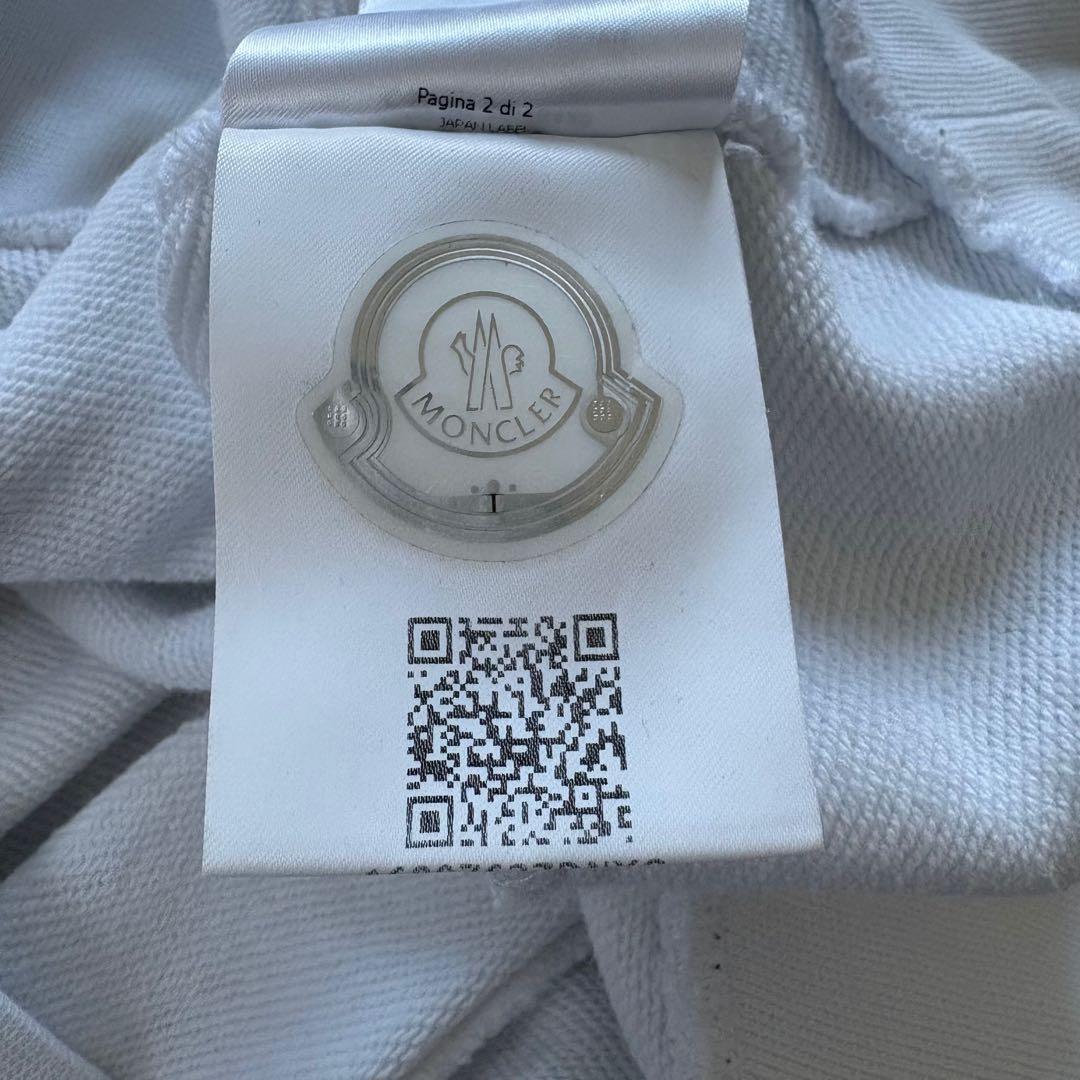 人気！　モンクレール ハーフジップパーカー　　フーデイー　マグリア　M 白