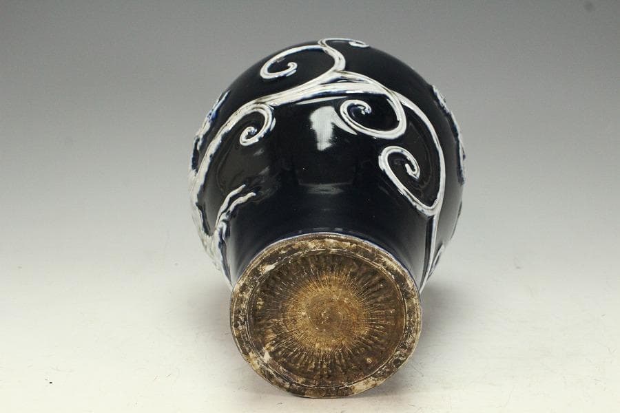 中国美術 瑠璃釉 纏白龍紋 梅瓶 内府 款 時代物(K-XA831)