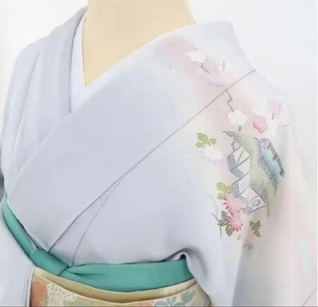 新品 訪問着 薄い青 花柄