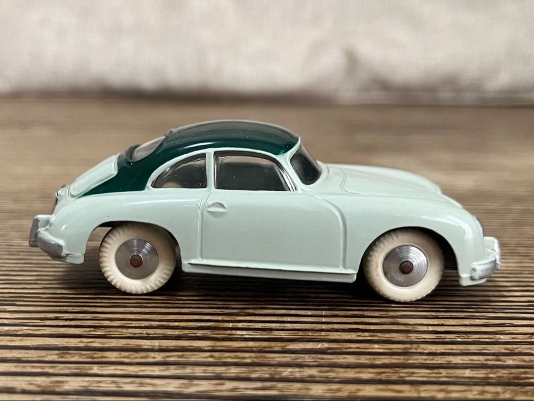 キラル　ポルシェ 356A ミニカー