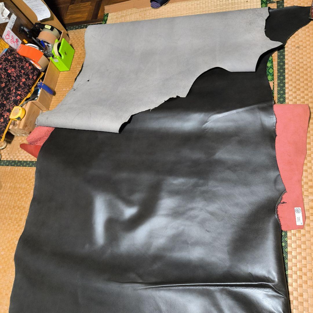 姫路レザー半裁赤×１ 黒×１