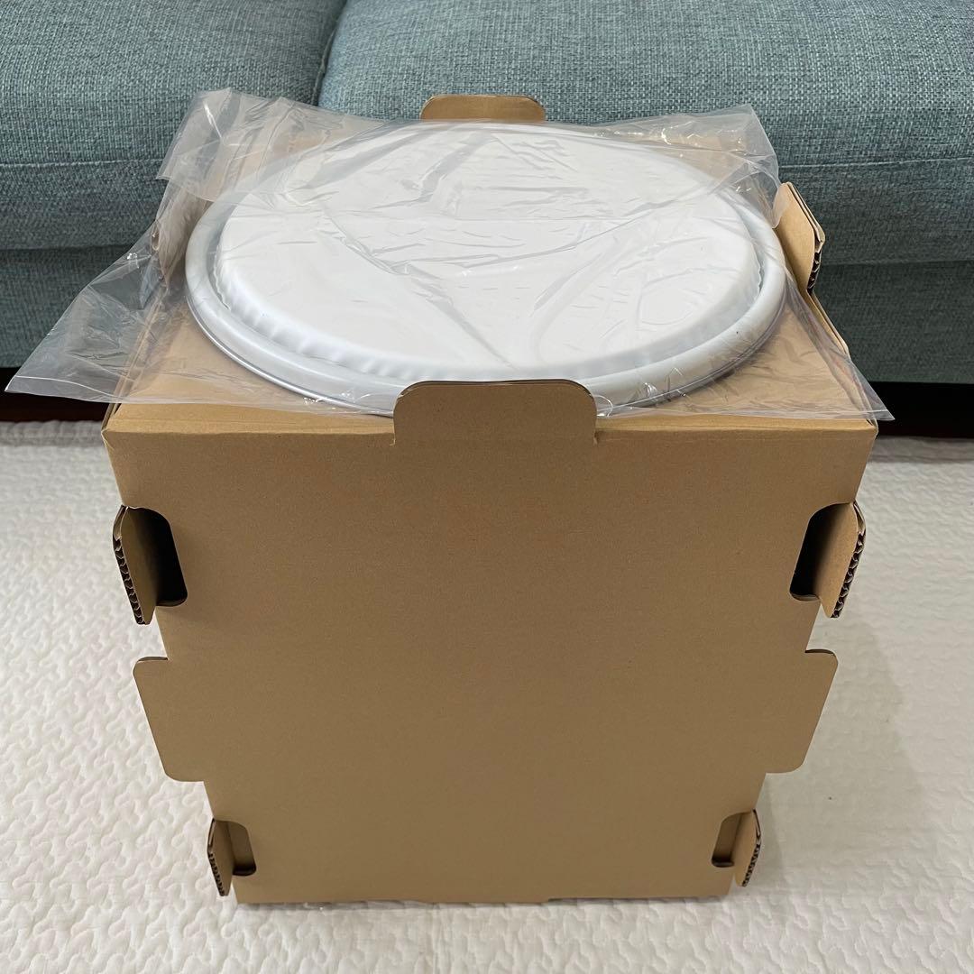 明治おいしい牛乳　座れる鬼滅の刃缶　B3タペストリー