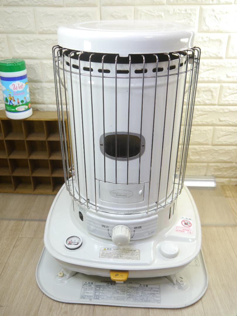 送料込み◆2013⑥◆コロナ　灯油ストーブ 円筒形 ホワイト