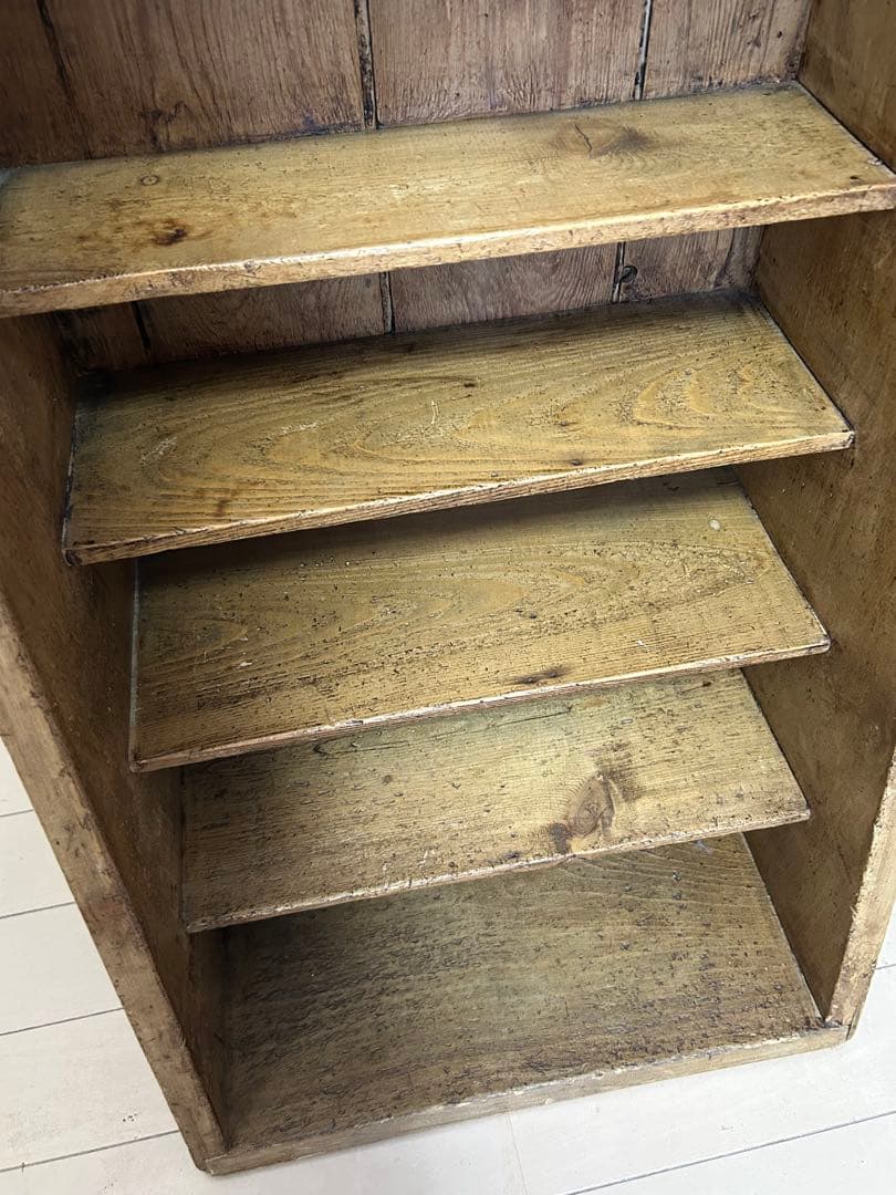 イギリスビンテージ　コレクション棚　フィギュア　キュリオケース