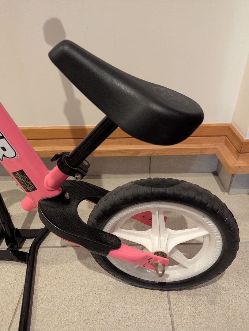 STRIDER ストライダー ピンク カスタム コドモディーポ スタンド付き