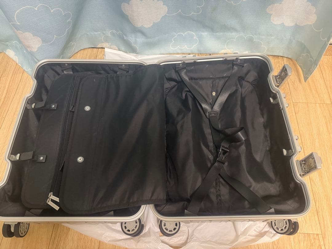 美品‼️ メルセデス・ベンツ 32L 機内持ち込み 4輪 TSAロック/非売品