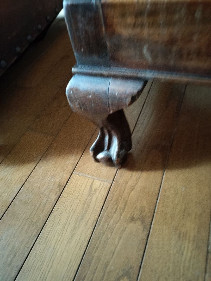 イギリスアンティークニードルワークのスツール