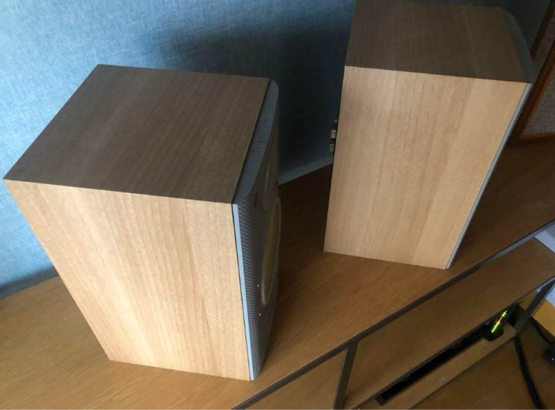 Bowers&Wilkins スピーカー　ペア　バイワイヤリング用コード付き