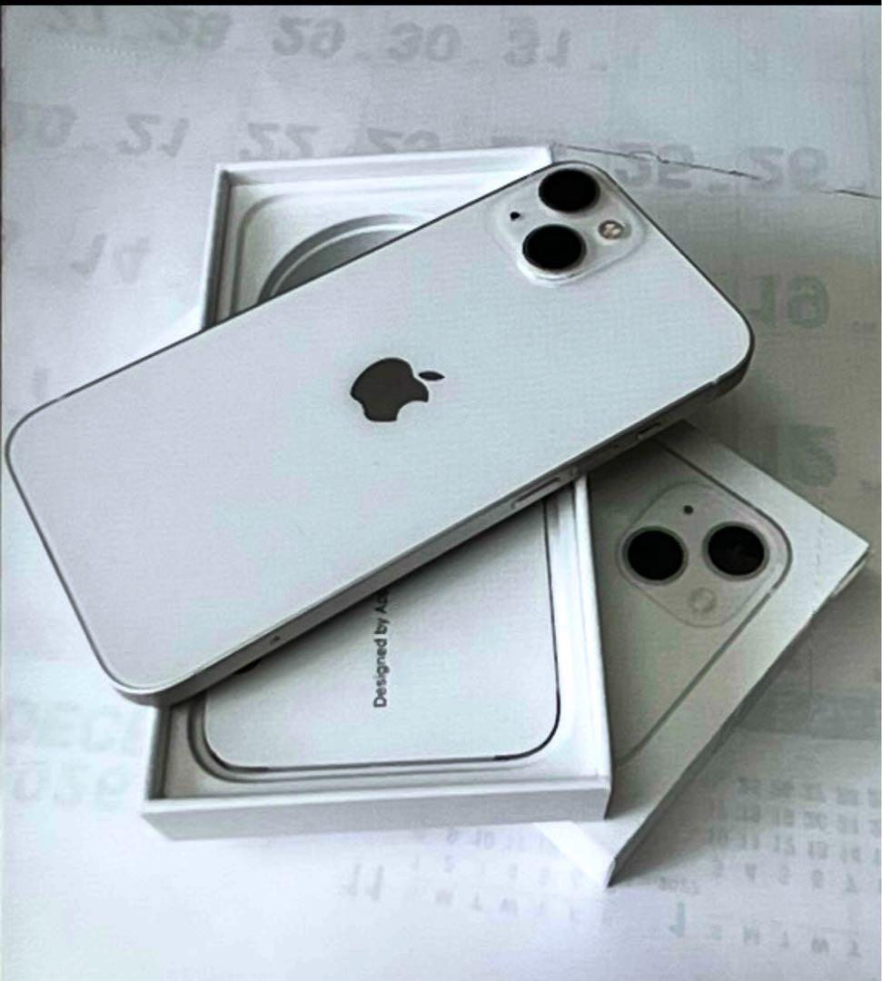 Apple iPhone 13 本体 ホワイト