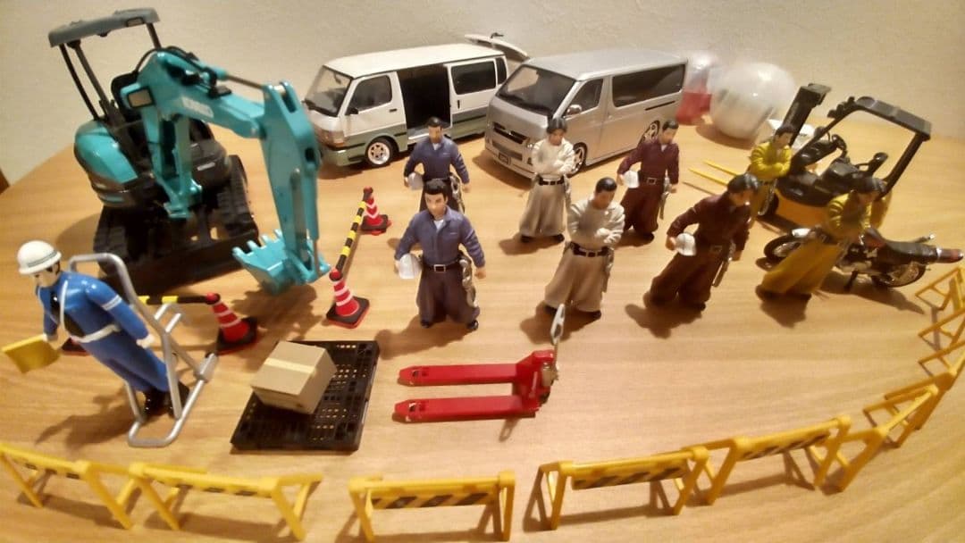 工事現場　工事車両、フィギュア他まとめ売り