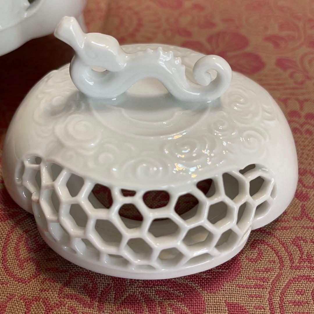 未使用　有田焼　杉原一壷　白磁　透かし彫　香炉　　三つ足　龍