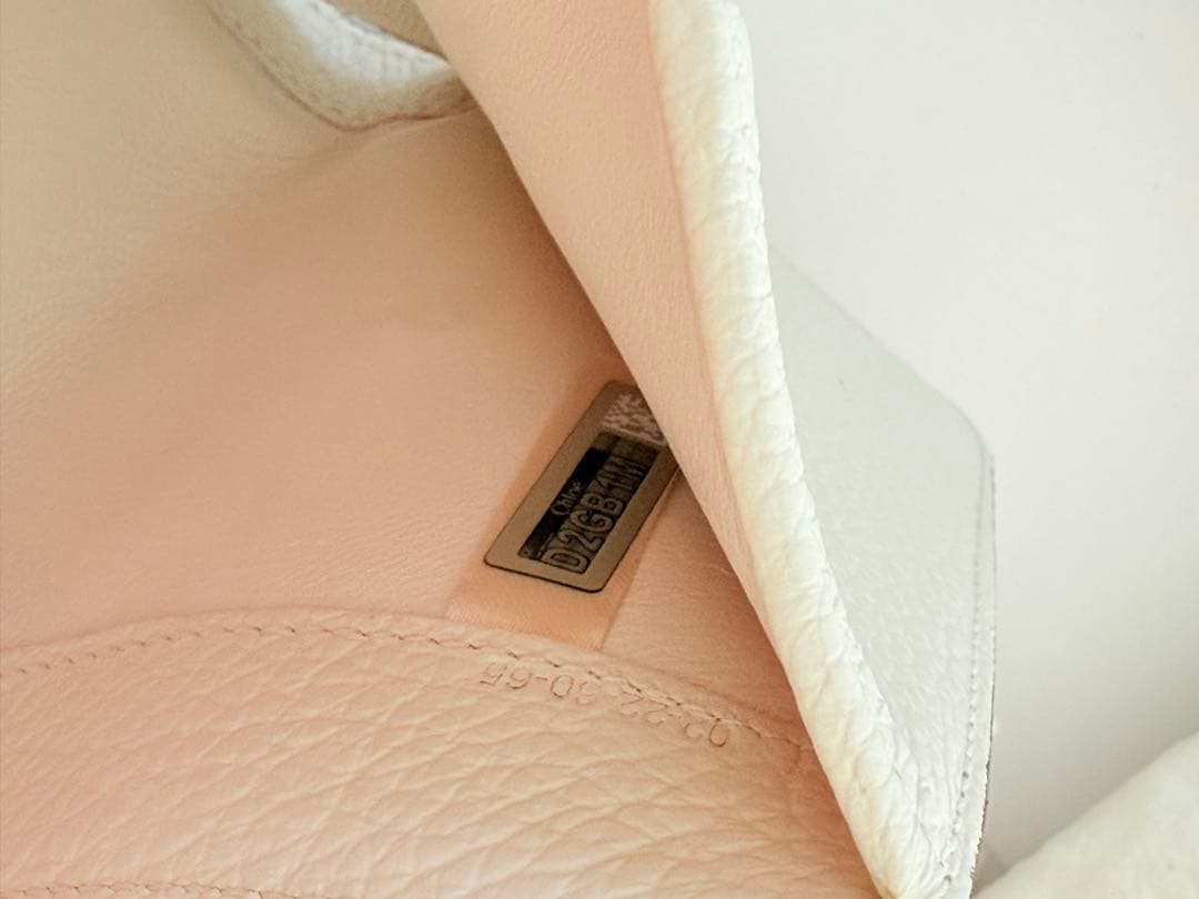 Chloé クロエ　ホワイトレザー三つ折り財布　スモールトリフォールドウォレット