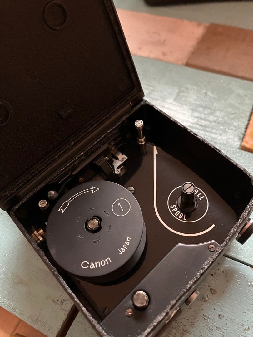 レトロフィルムカメラ　Canon Moter Zoom 8 EEE