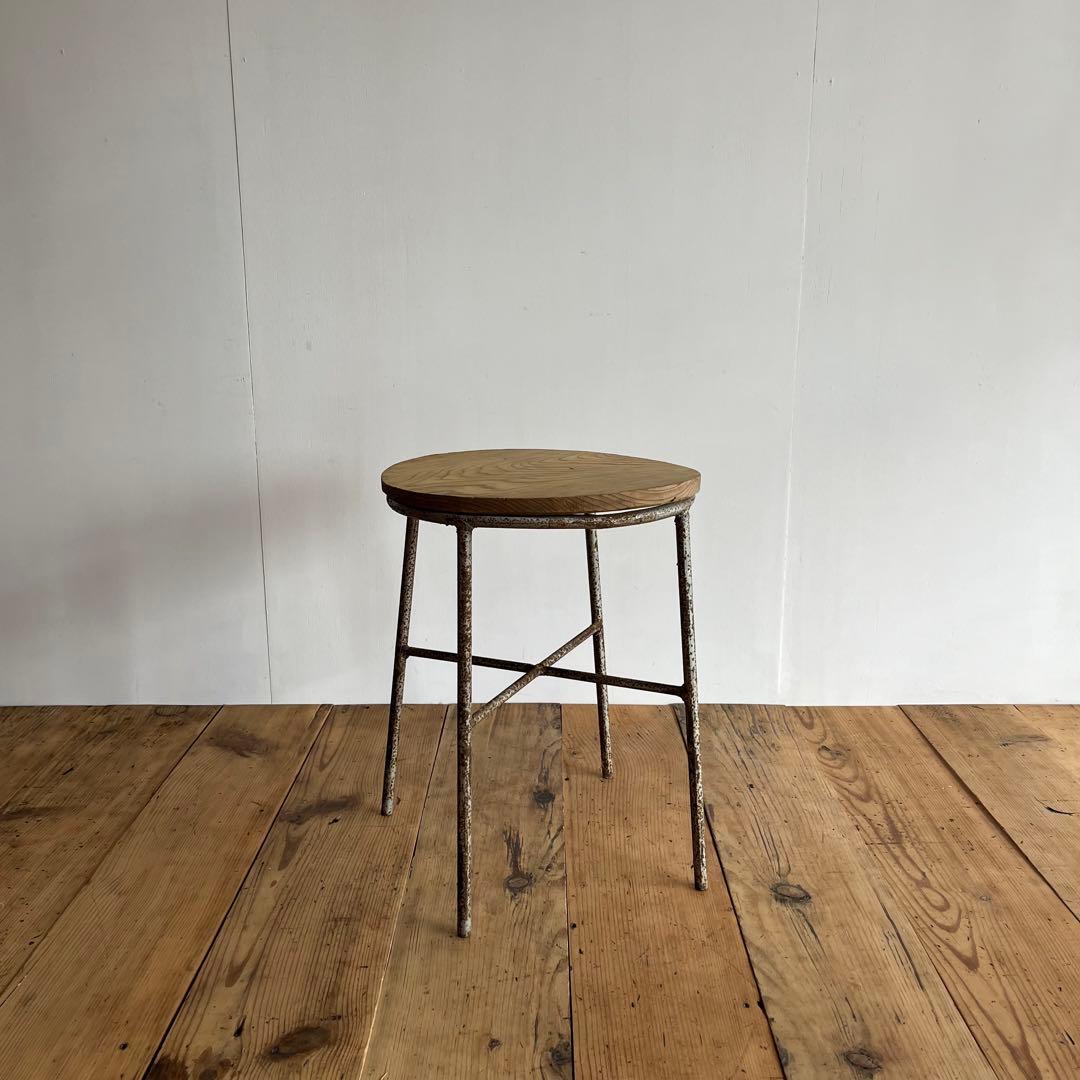 アンティーク 鉄脚 アイアン スツール 一枚板 植物台 z778