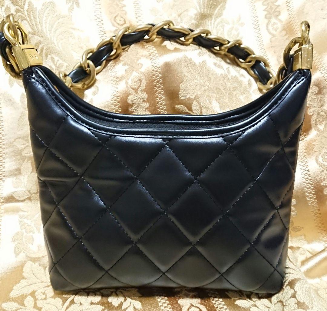☆CHANEL ノベルティ キルティング デザイン ショルダーバッグ☆