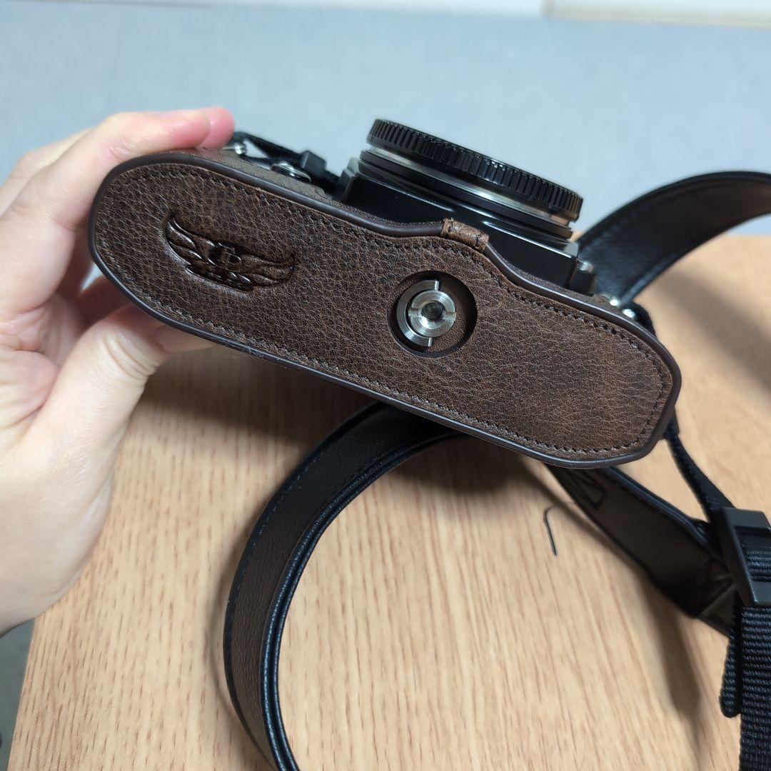Nikon EM レザーケース付き