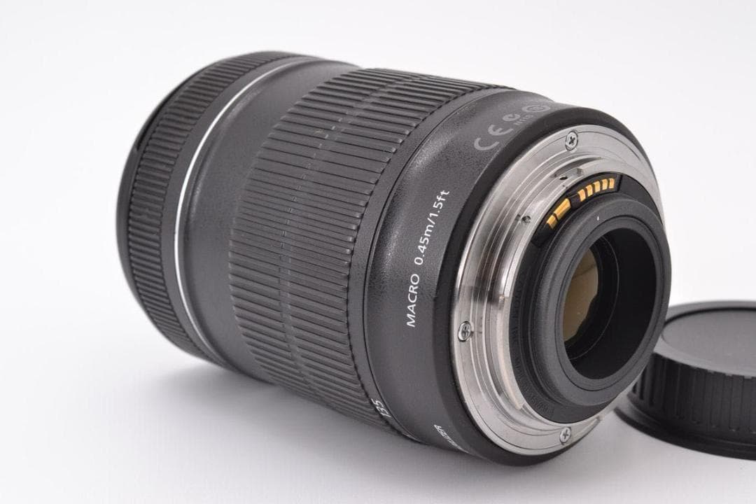 キャノン　Canon EF-S 18-135mm F3.5-5.6 IS