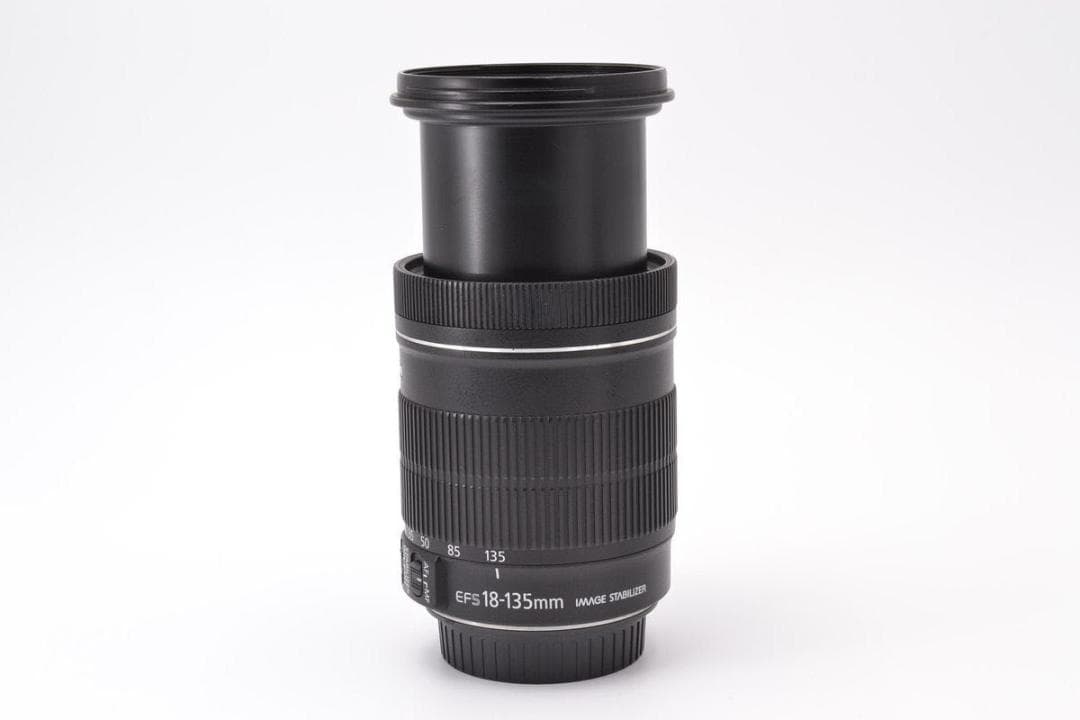 キャノン　Canon EF-S 18-135mm F3.5-5.6 IS