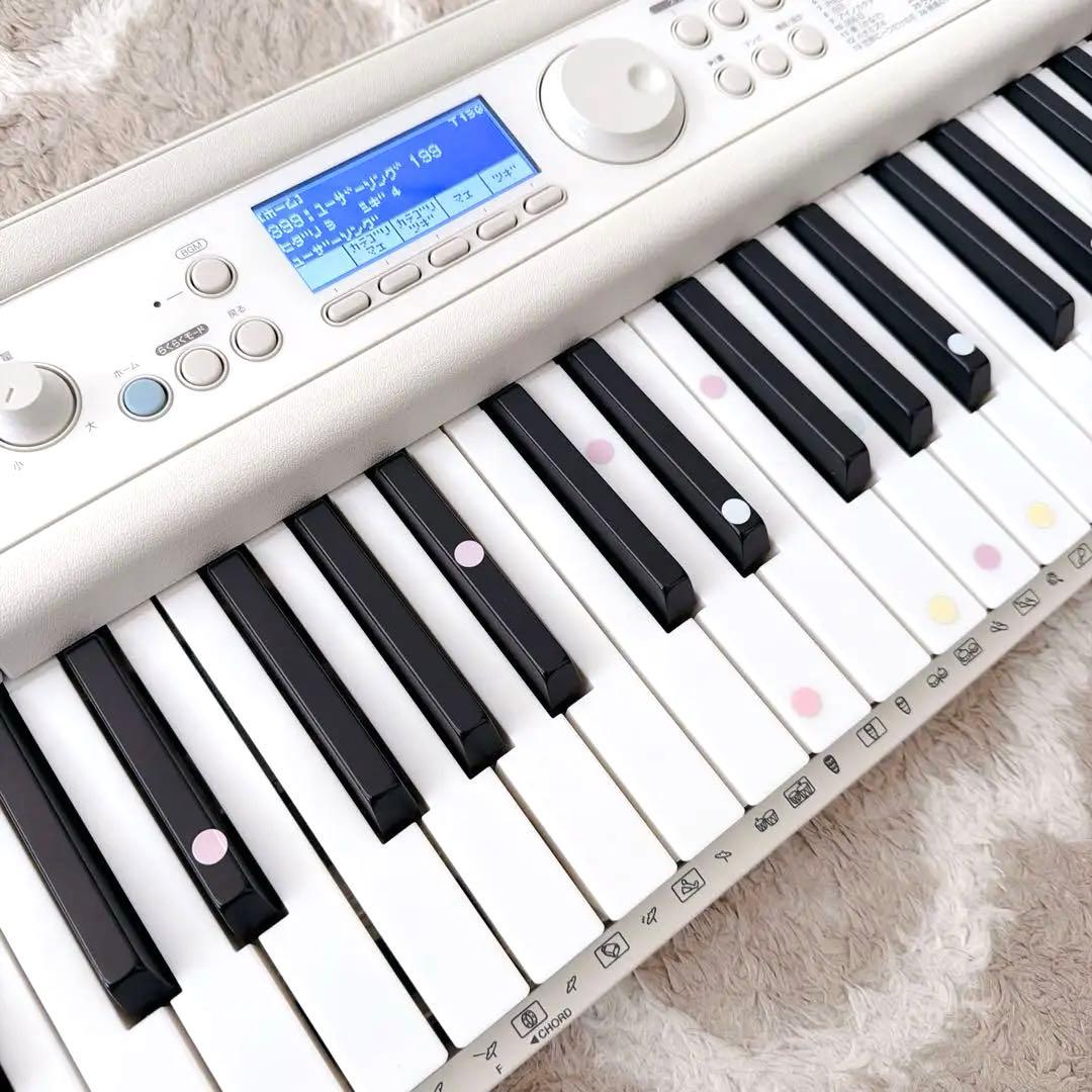 【極美品】2021製Casiotone 光ナビゲーションキーボード LK-520