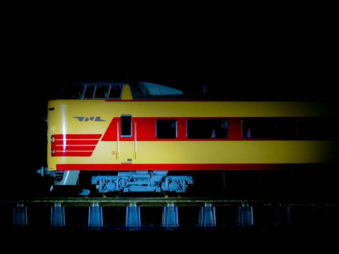 KATO 【特別企画品】 381系 ＜国鉄色リバイバルやくも＞【新品,未使用品】