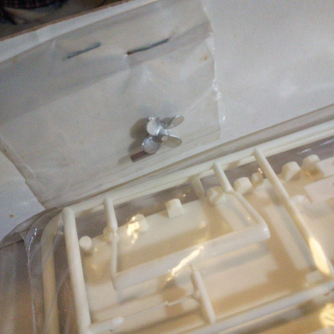 中古品 大型タンカー アリイ 1/450 ローエン 空母二隻セット プラモデル