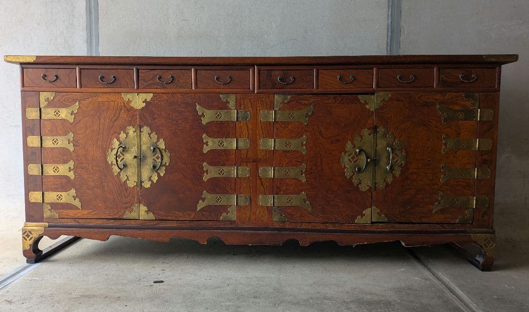 李朝家具の韓国箪笥　アジアン家具　アンティーク