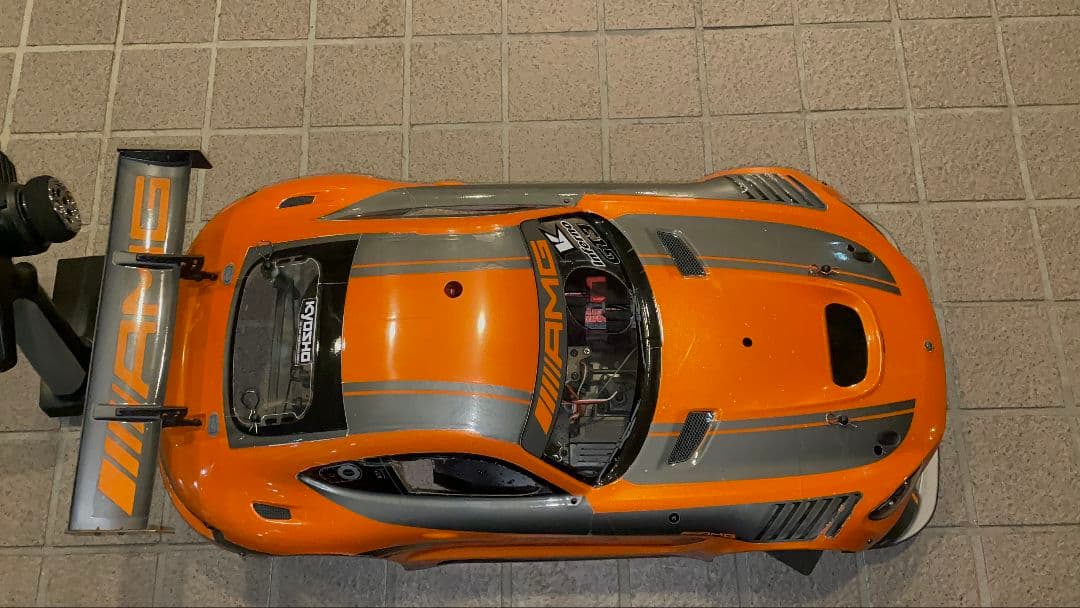 京商 インファーノgt AMGボディ LED付き