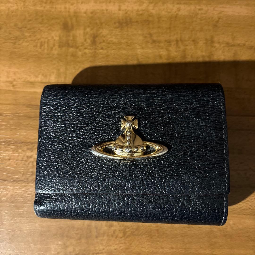 Vivienne Westwood黒のレザー三つ折り財布