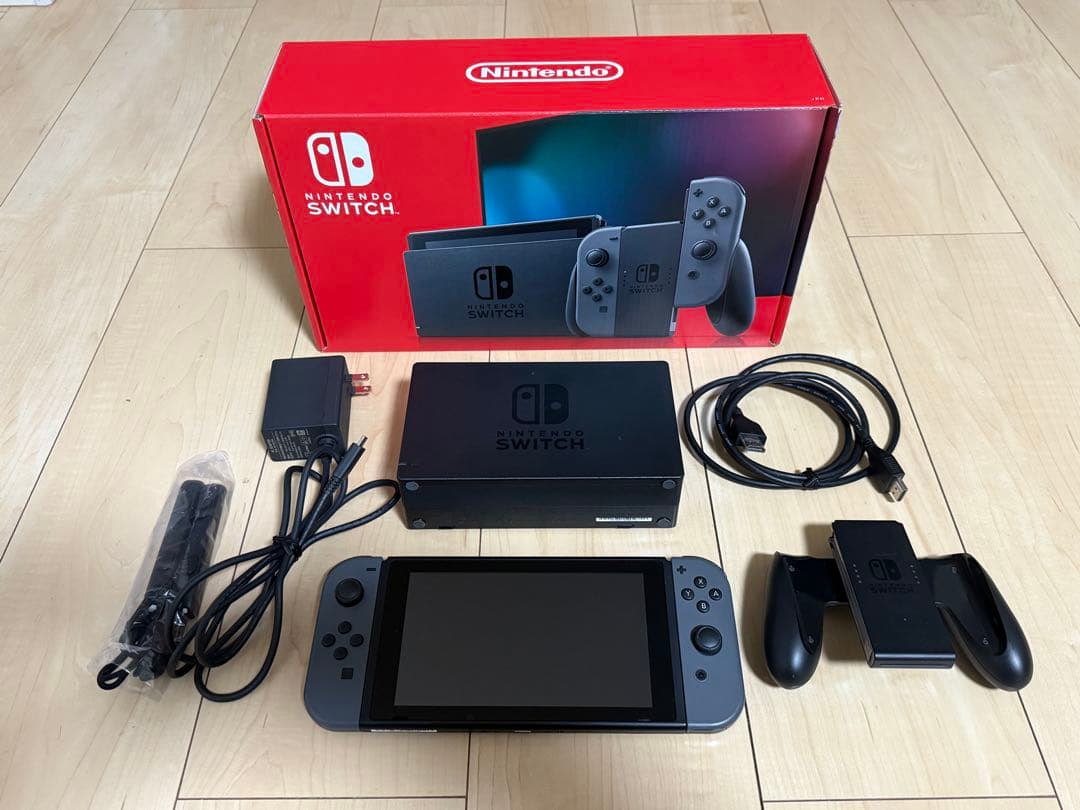 美品 Nintendo Switch グレー 本体 任天堂スイッチ