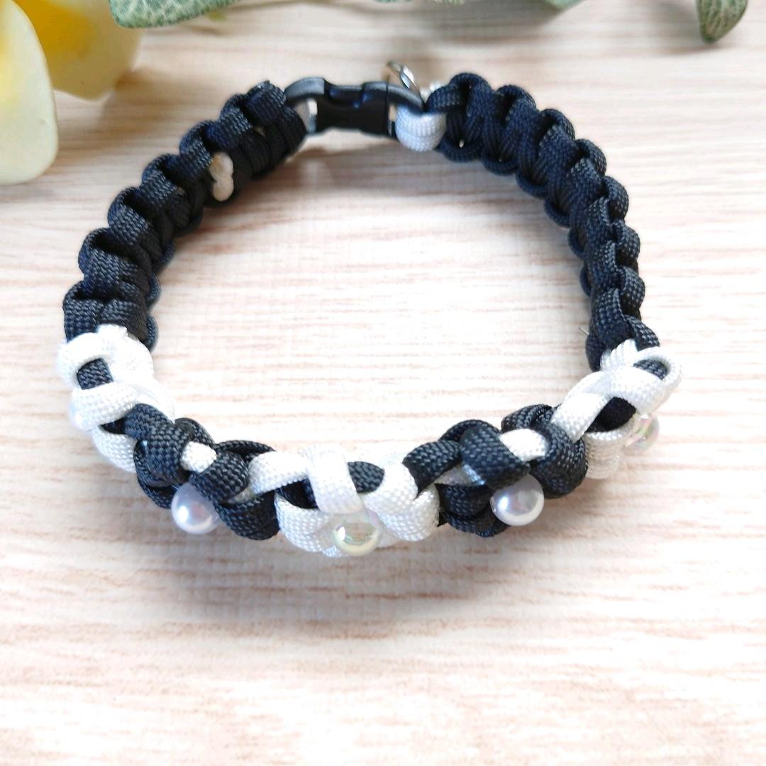 パラコード首輪　シックなブラック＆ホワイト　バックルタイプ　№040