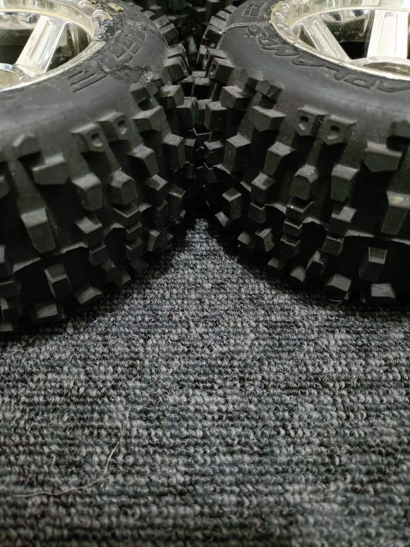 入手困難オフロードタイヤ　プロライン1/8　モンスタートラック　トラギー17mm