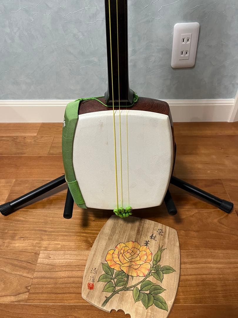 津軽三味線　紅木　中棹　美品