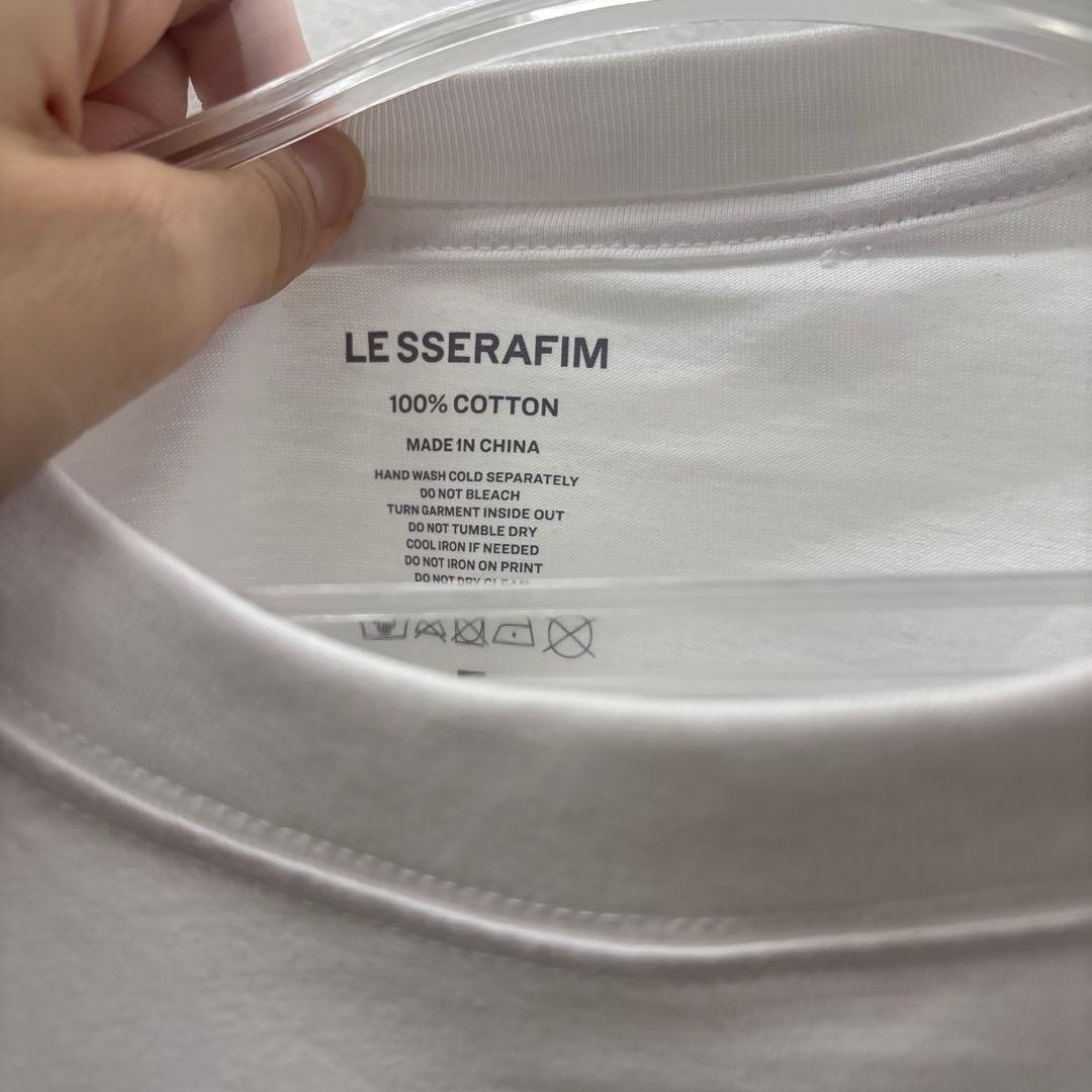 LE SSERAFIM トマトTシャツ サクラ