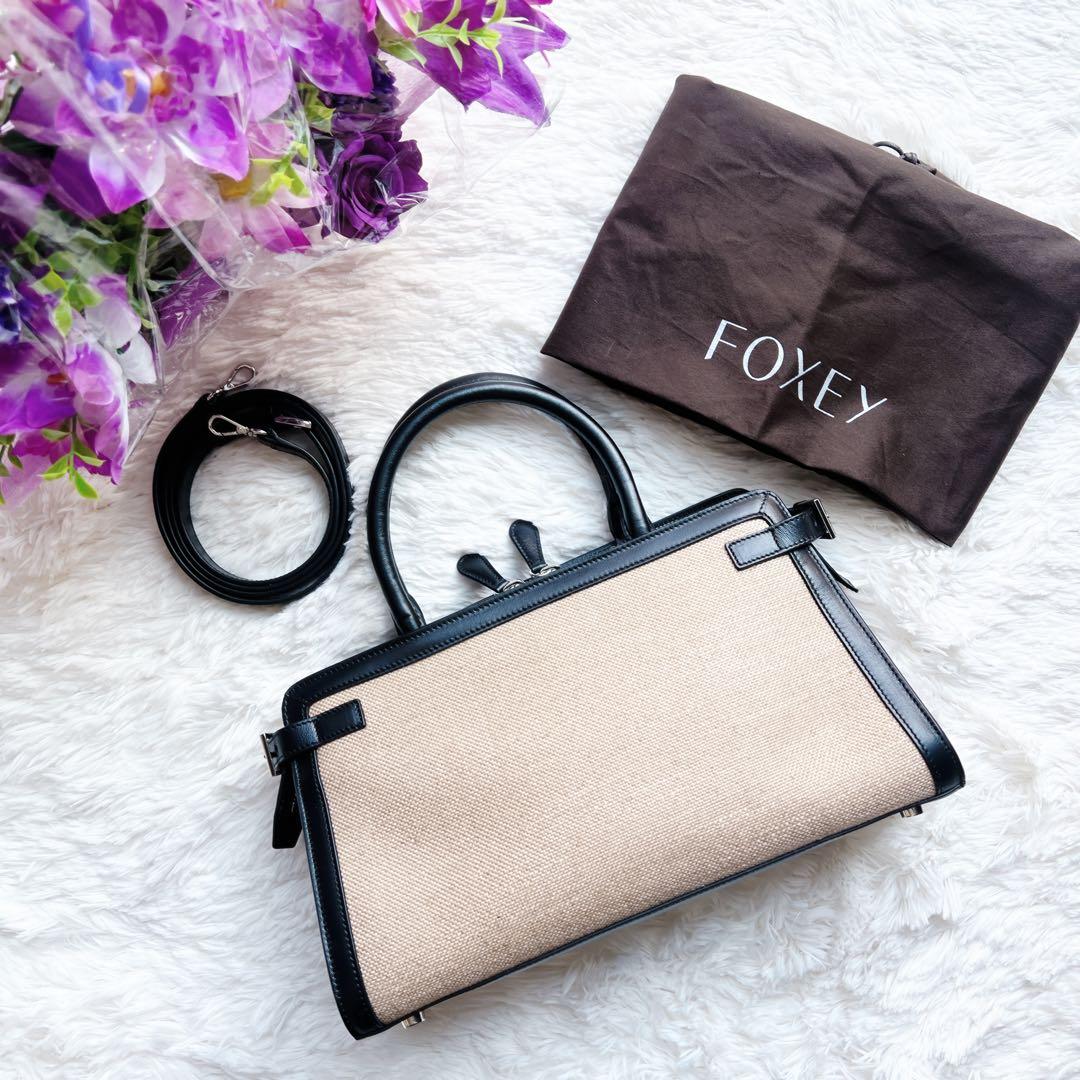 極美品　foxyフォクシー　キャンバス　レザー　本革　ショルダー　バッグ