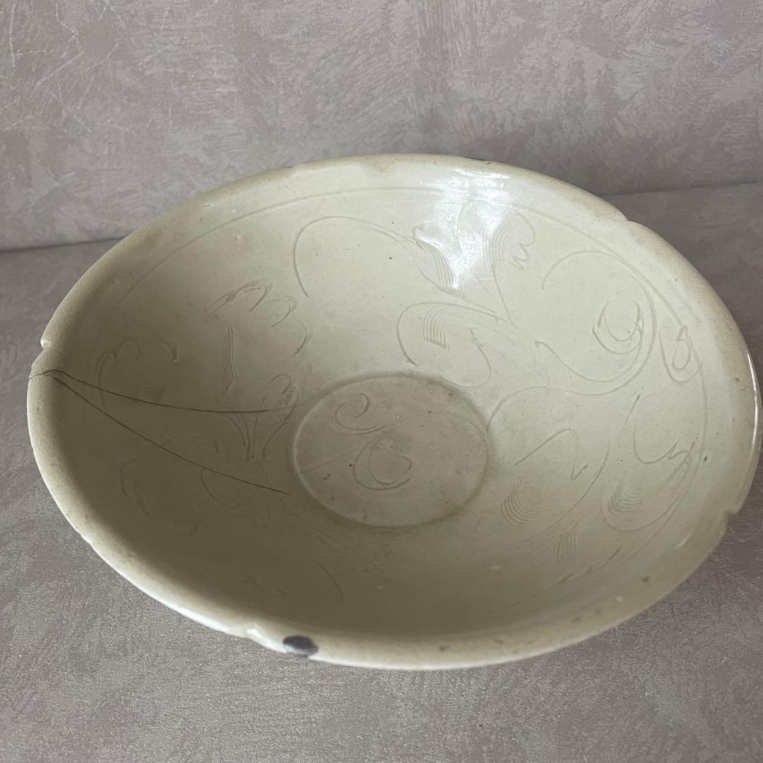 龍泉窯青磁 宋 南宋 元 青磁碗 陰刻 中国美術 中国古玩 骨董 古美術 茶道具