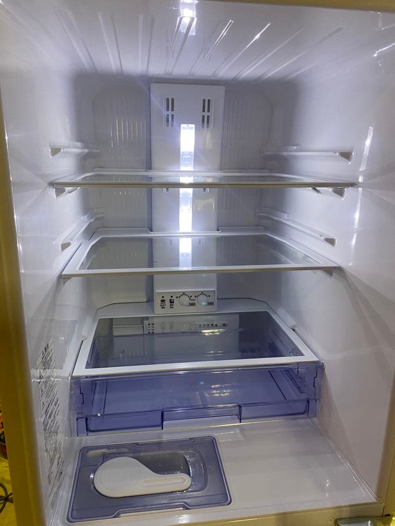 3ドアノンフロン冷凍冷蔵庫　三菱　272L MR-CX27K 2024年製