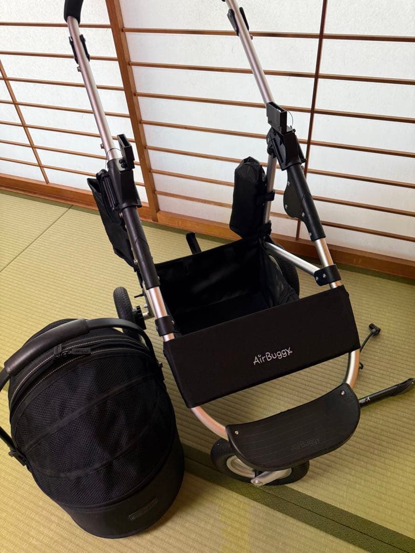値下げしました【美品】AirBuggy エアバギー　ブラック ペットカート