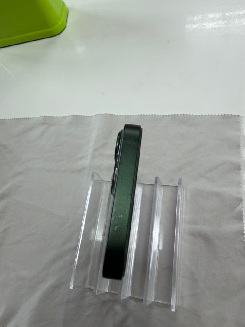 ゆ*み様 Apple iPhone 13 mini ミッドナイトグリーン 256