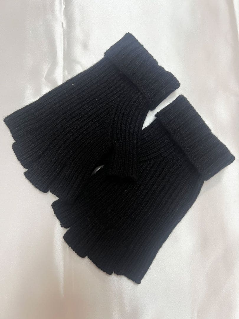 クロムハーツ フィンガーレス グローブ