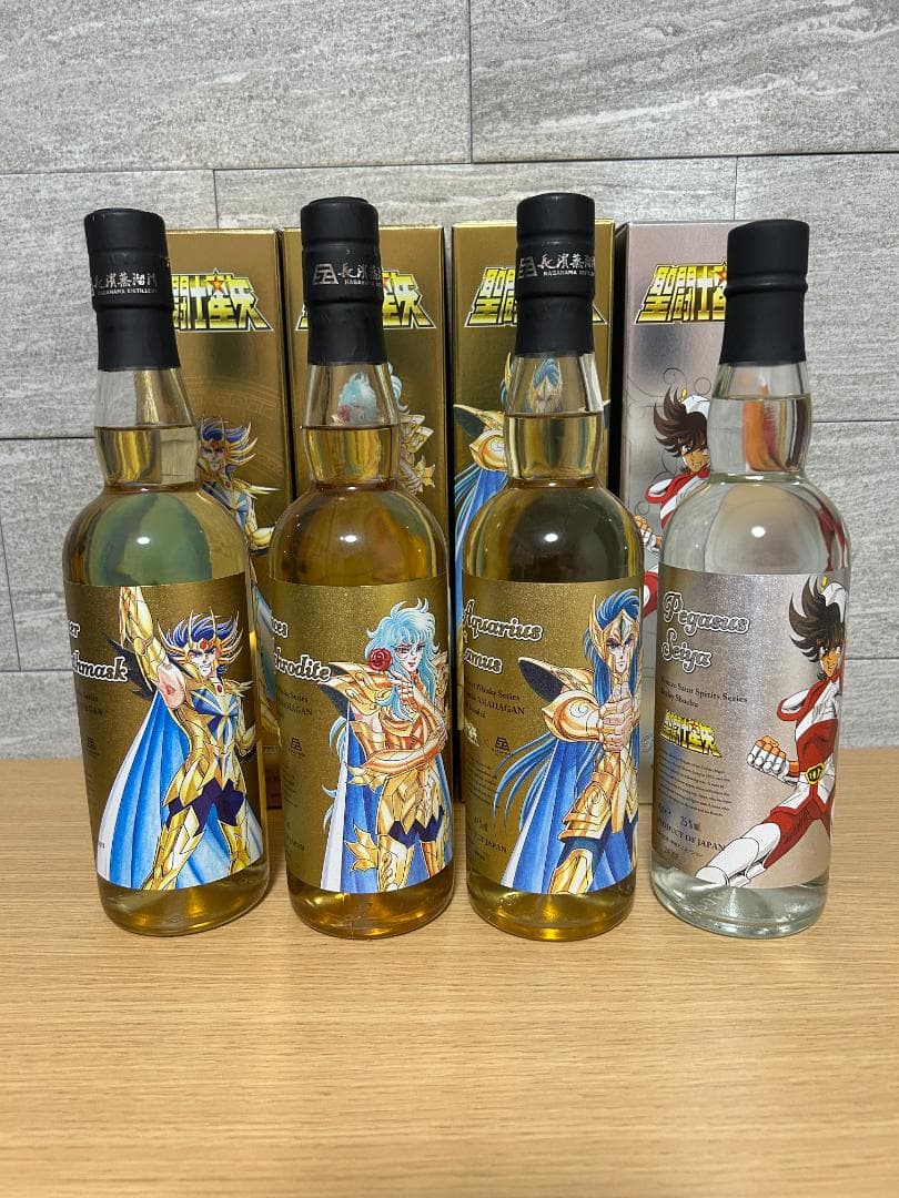 聖闘士星矢ウイスキー　3種類 と聖闘士星矢焼酎