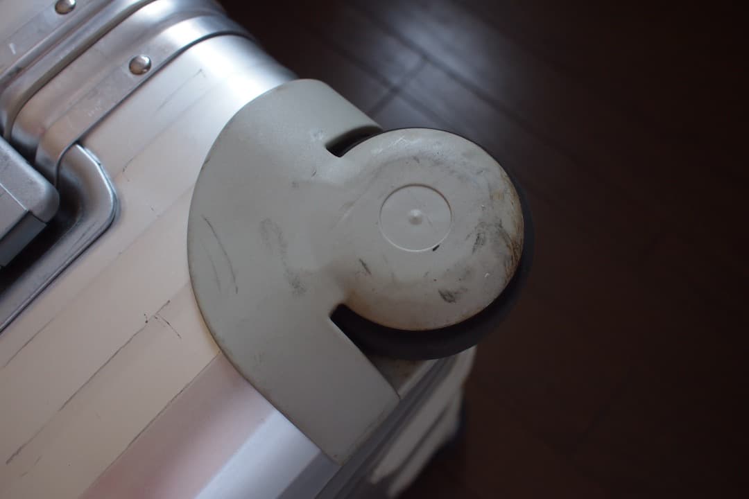 RIMOWA　スーツケース　トパーズ　クラシック　No.6228　シルバー