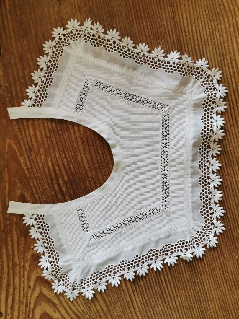 アンティークフランス 花のギュピールレース 付け襟 ＆ジャボ お揃い２点セット