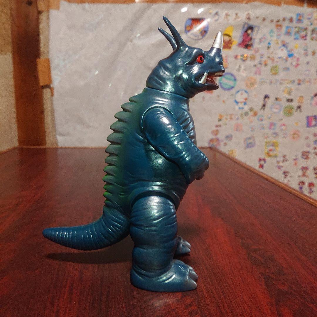 ブルマァク/ネロンガ ソフビ