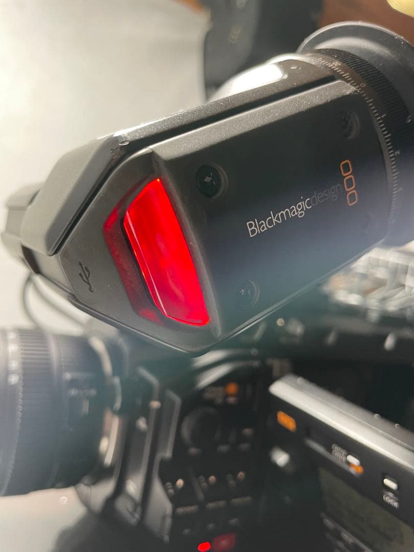 blackmagic viewfinder ursa mini 用