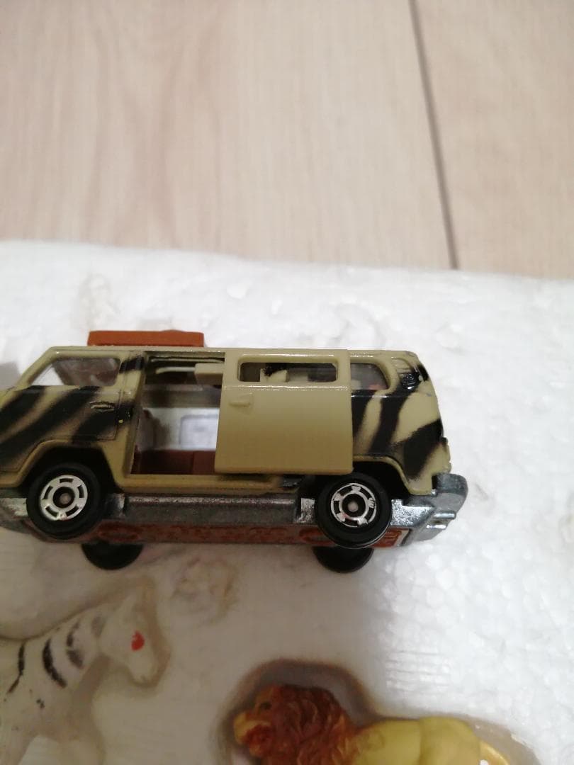 トミカ　サファリシリーズ